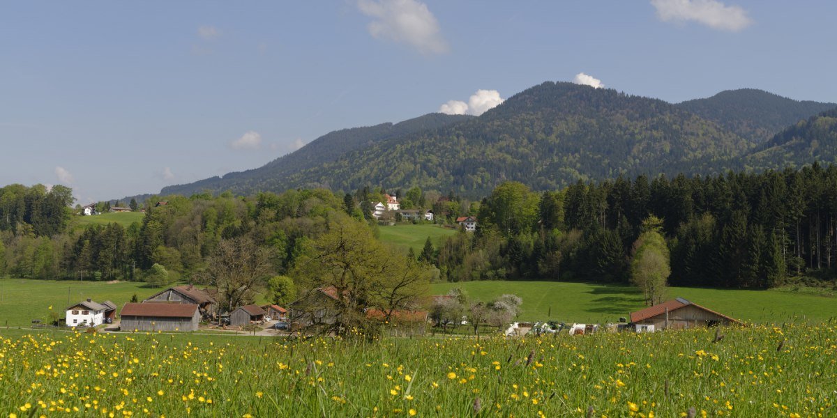Blick von Schönau auf Bad Heilbrunn, © Lisa Bahnmüller Blick von Schönau auf Bad Heilbrunn, © Lisa Bahnmüller