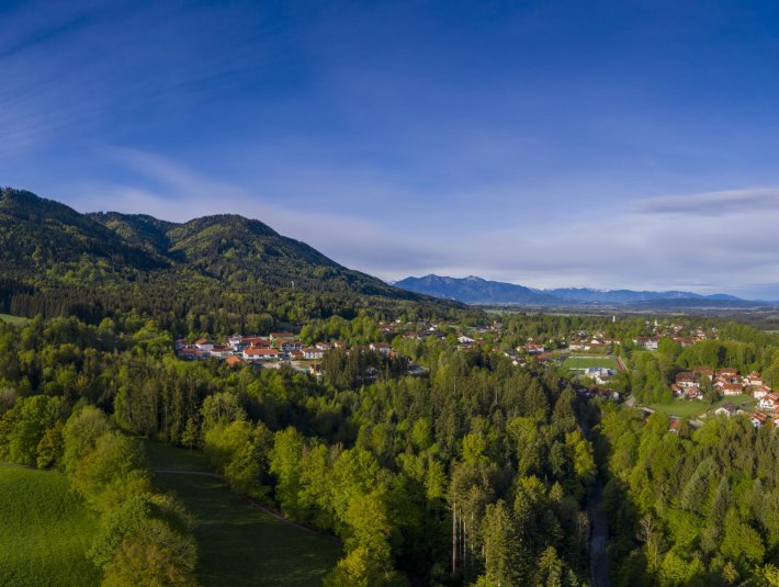 Luftansicht von Bad Heilbrunn, &copy; Bildverlag Bahnm&uuml;ller