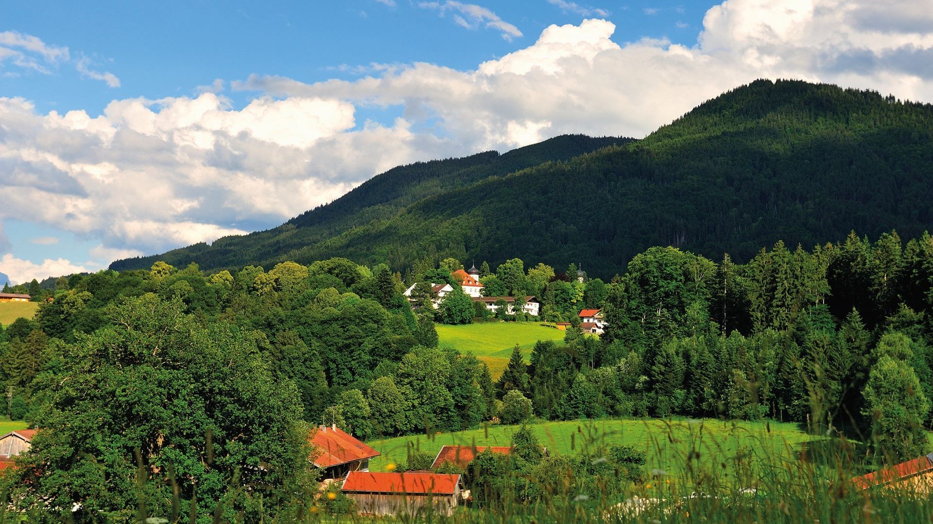 Blick &uuml;ber Sch&ouml;nau nach Bad Heilbrunn, &copy; Heinz Hirtz