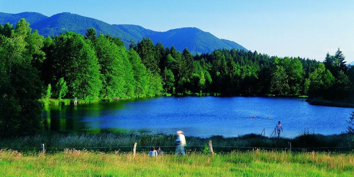 Badesee in Unterbuchen, &copy; G&auml;steinformation Bad Heilbrunn