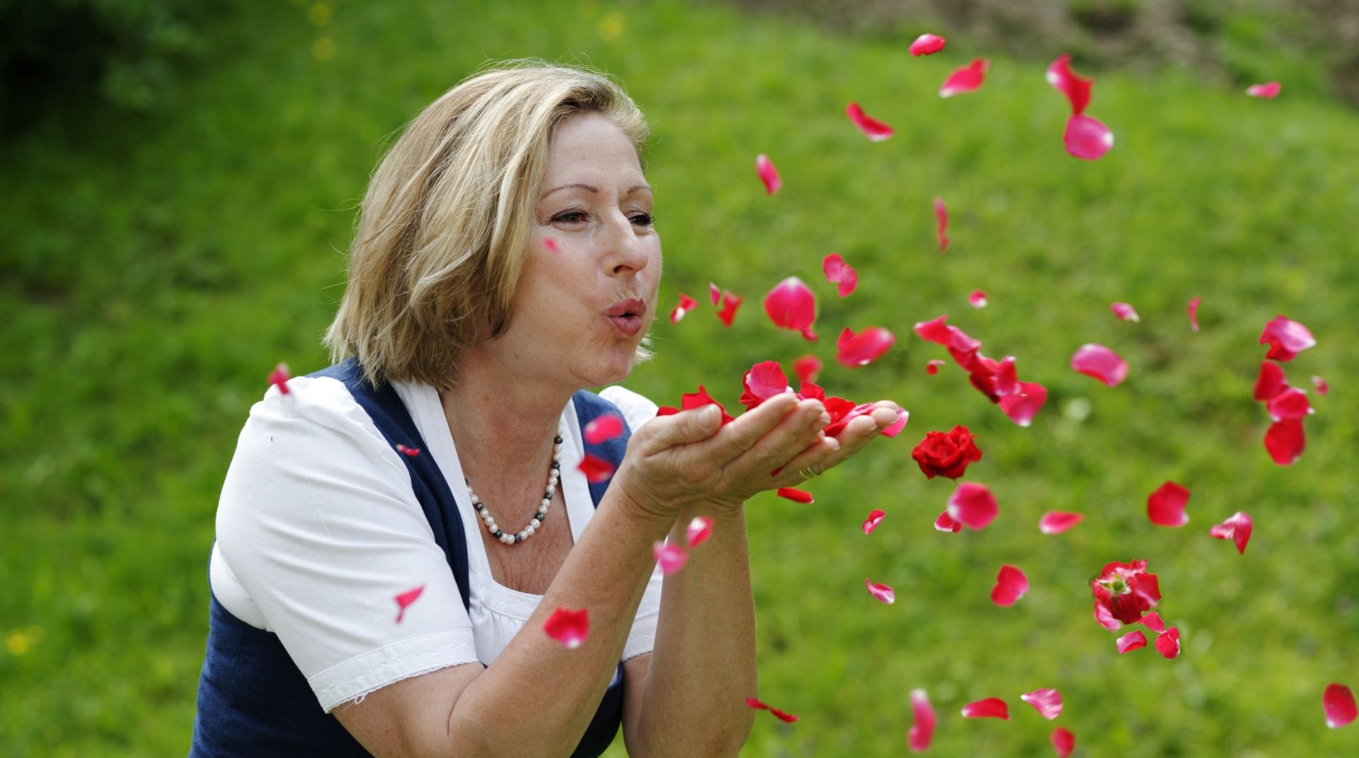 Bl&uuml;tenzauber im Kr&auml;uterpark, &copy; Bildverlag Bahnm&uuml;ller