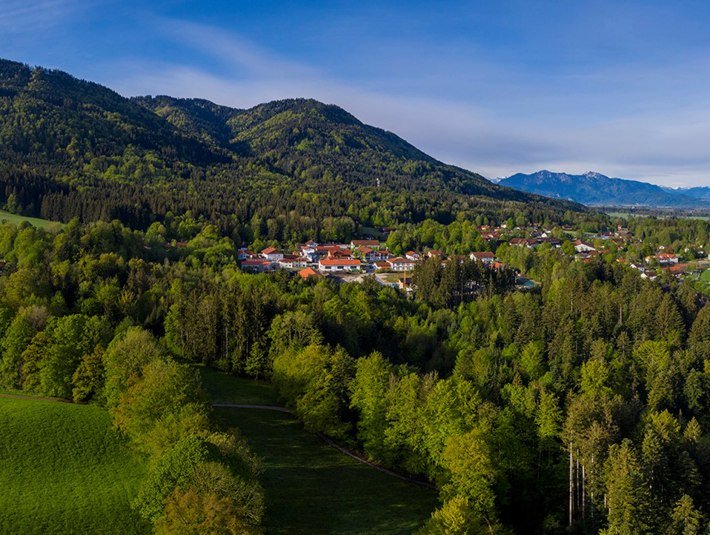 Luftansicht Bad Heilbrunn, &copy; Bildverlag Bahnm&uuml;ller